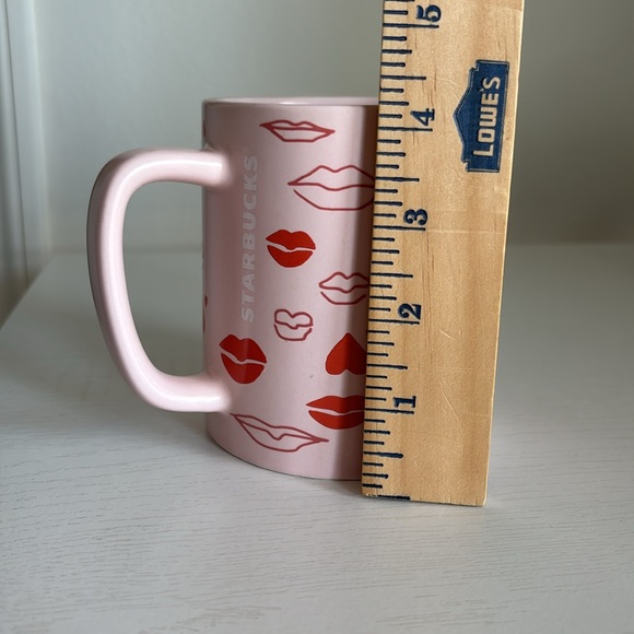 Starbucks 2020 Pink Red Lips Hearts Valentines Coffee Mug Cup Kissing Love - Picture 13 of 13